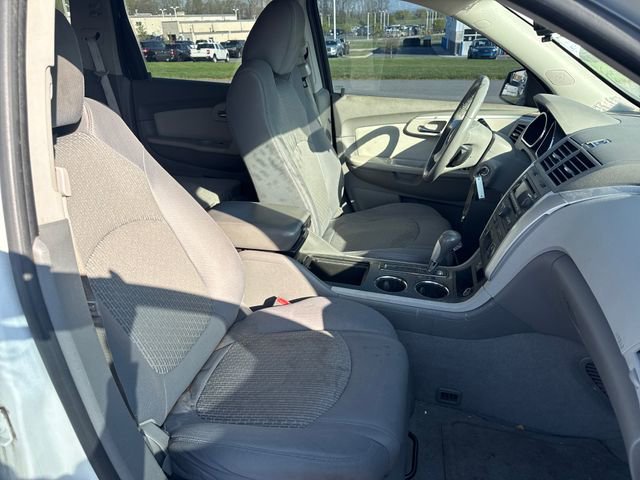 Used 2011 Chevrolet Traverse LT w/ White Premiere Package FWD image 13