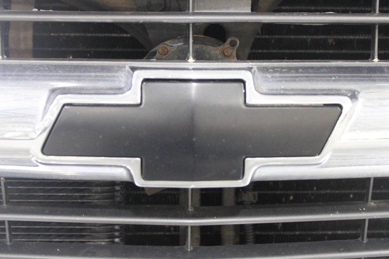 Used 1996 Chevrolet Silverado 1500 2WD Regular Cab image 29