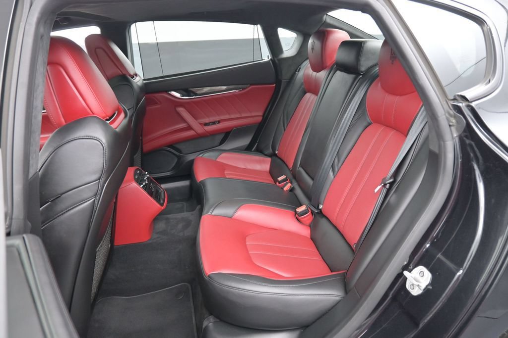 Used 2020 Maserati Quattroporte S GranSport Q4 AWD/4WD image 26