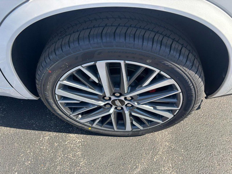 Used 2024 Cadillac XT6 Sport AWD/4WD image 7