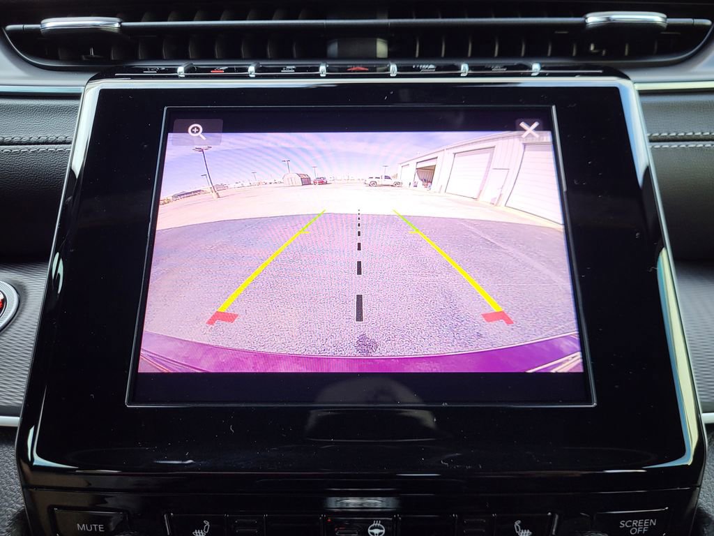 New 2025 Jeep Grand Cherokee Altitude RWD image 17
