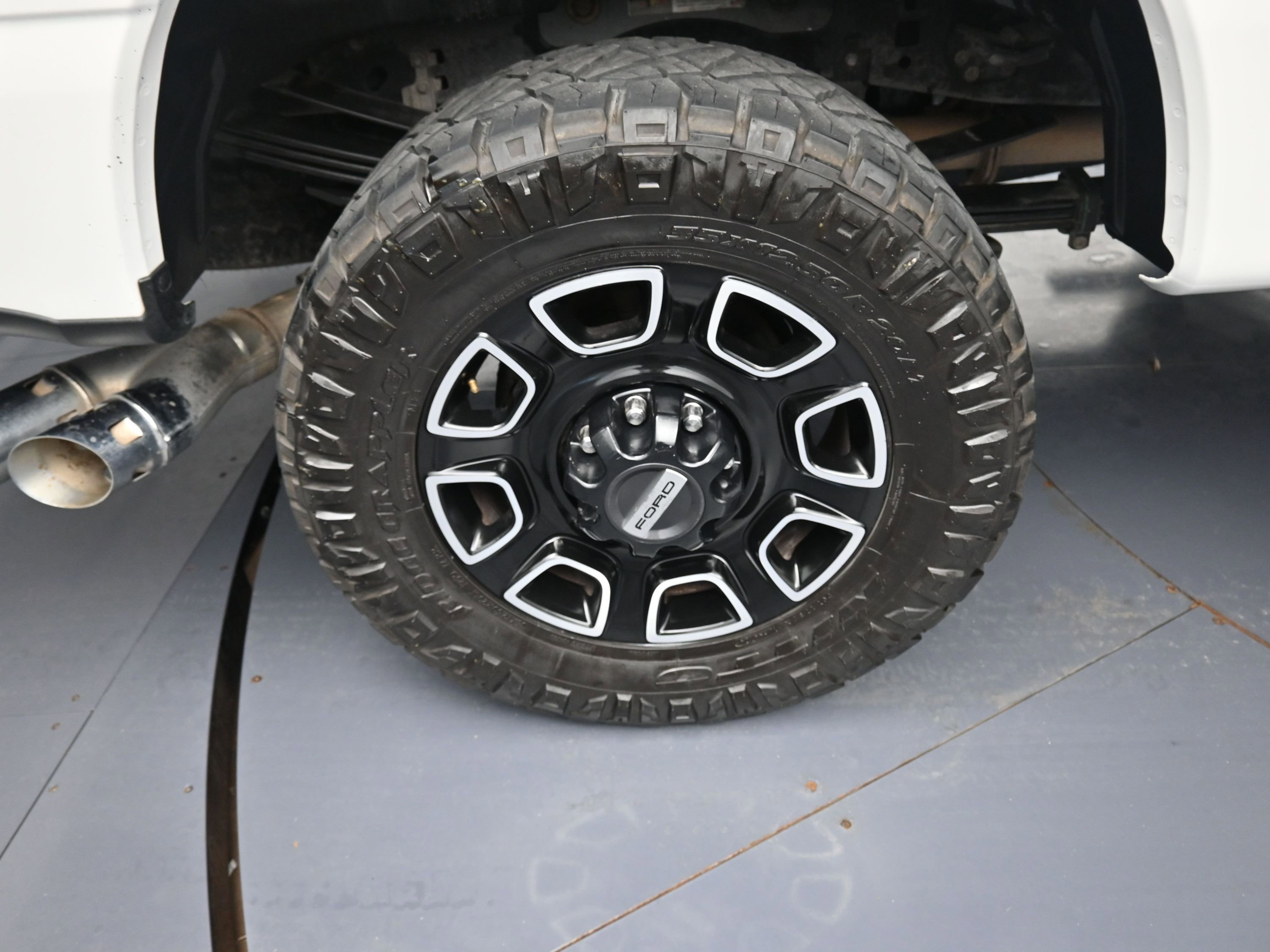 Used 2024 Ford F250 Platinum image 24