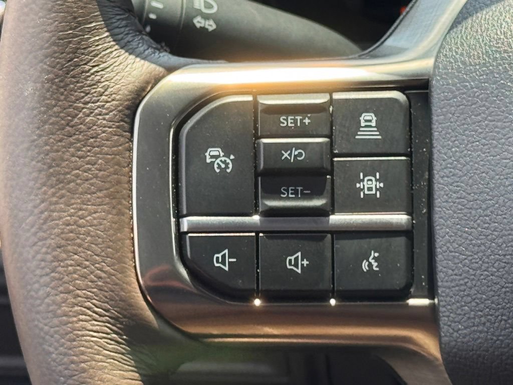 Used 2025 Ford F150 King Ranch w/ FX4 Off-Road Package AWD/4WD image 23