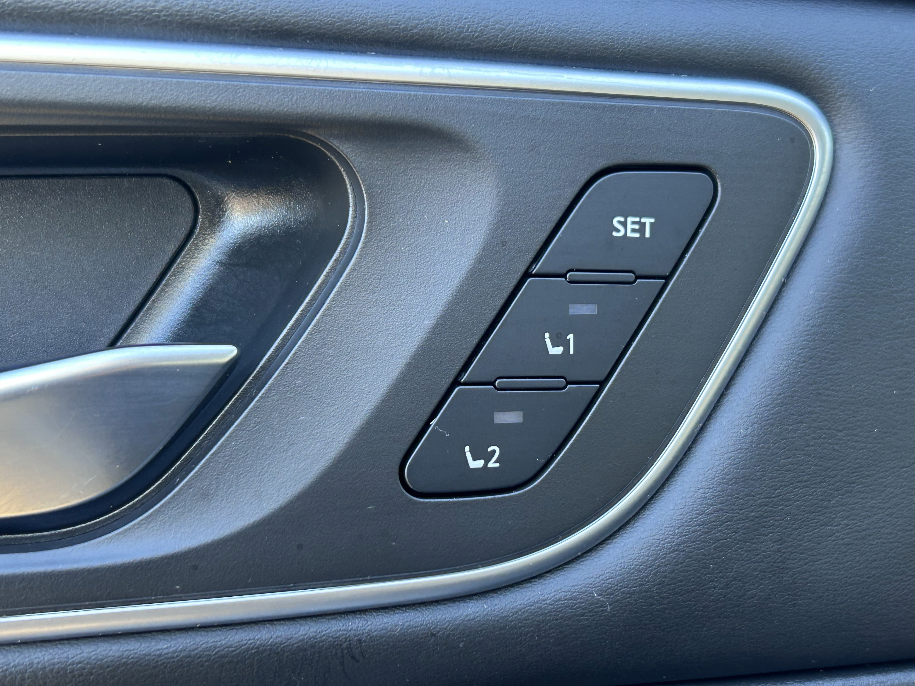Used 2021 Nissan Rogue SL FWD image 13