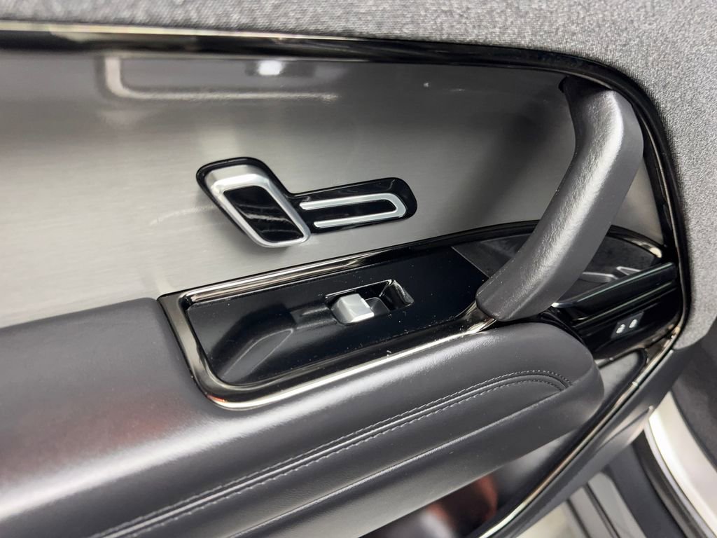 Used 2024 Land Rover Range Rover Sport SE image 35