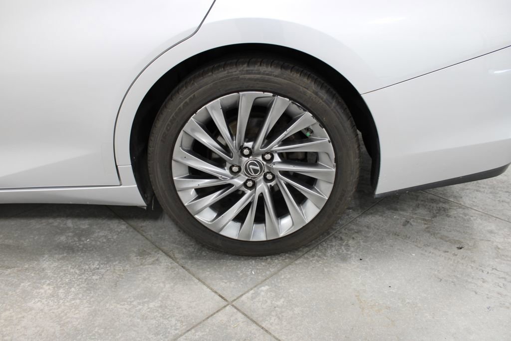 Used 2020 Lexus ES 350 Luxury image 32