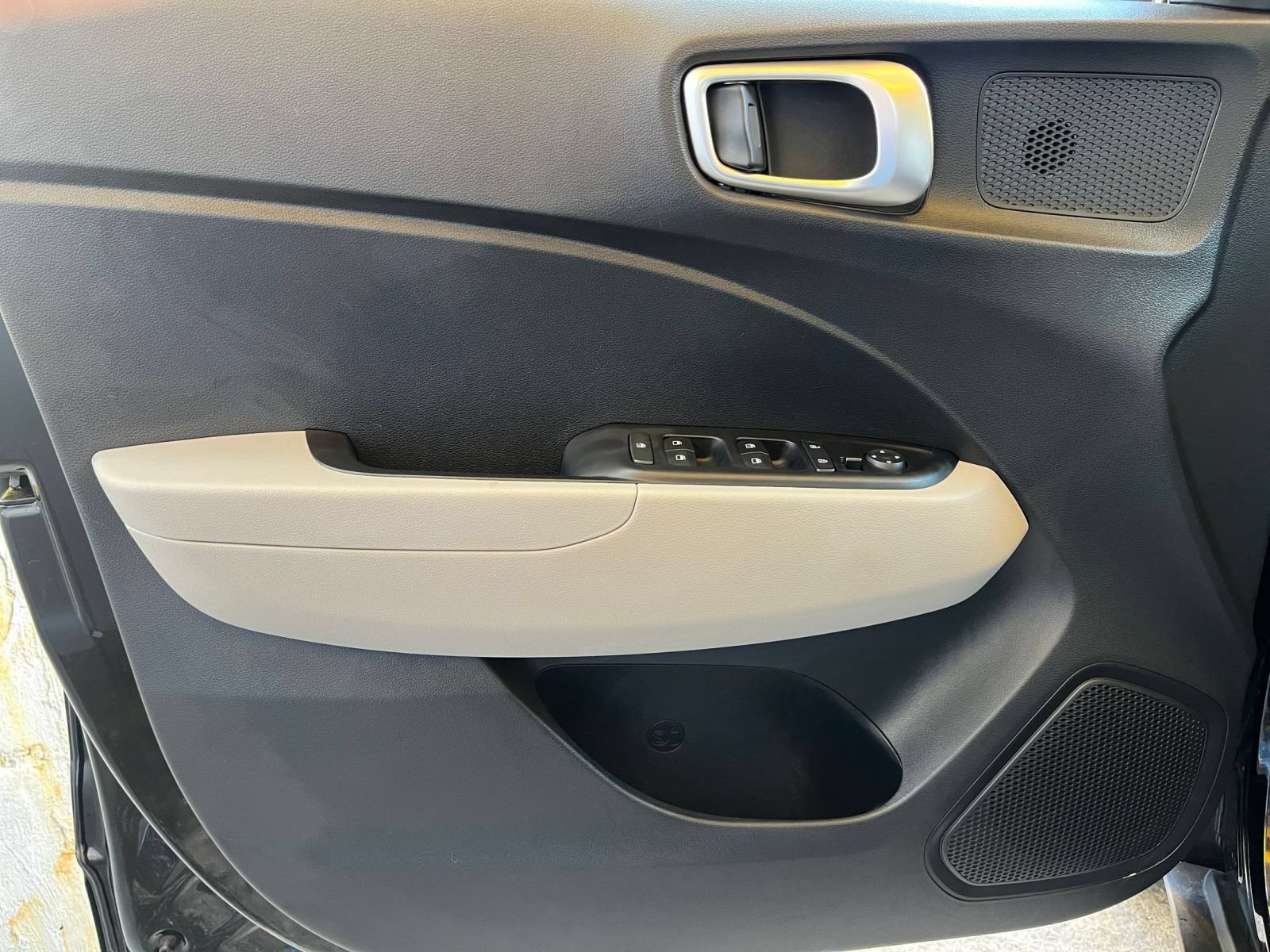Used 2026 Hyundai Venue SEL FWD image 18