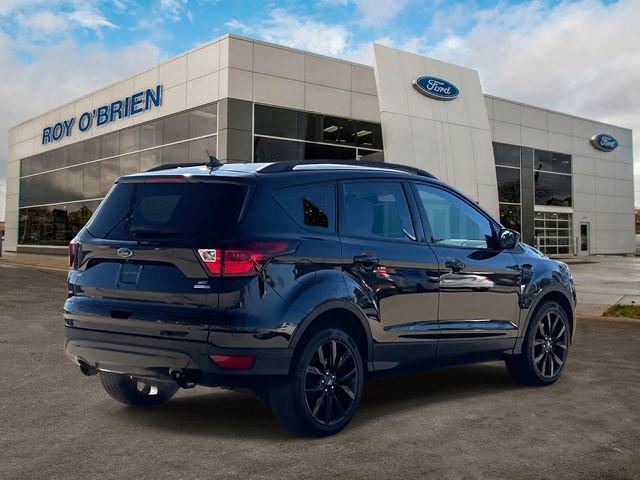 Certified 2019 Ford Escape SE image 5