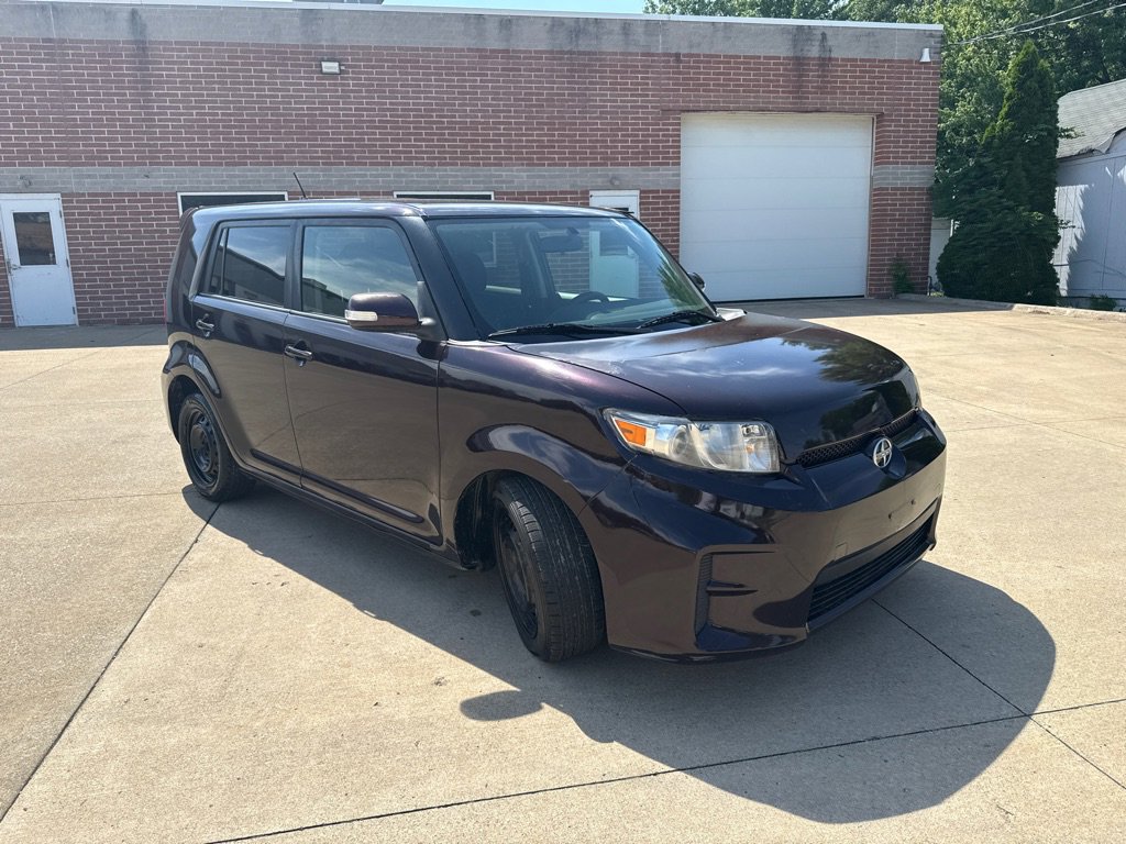 Used 2012 Scion xB FWD image 3
