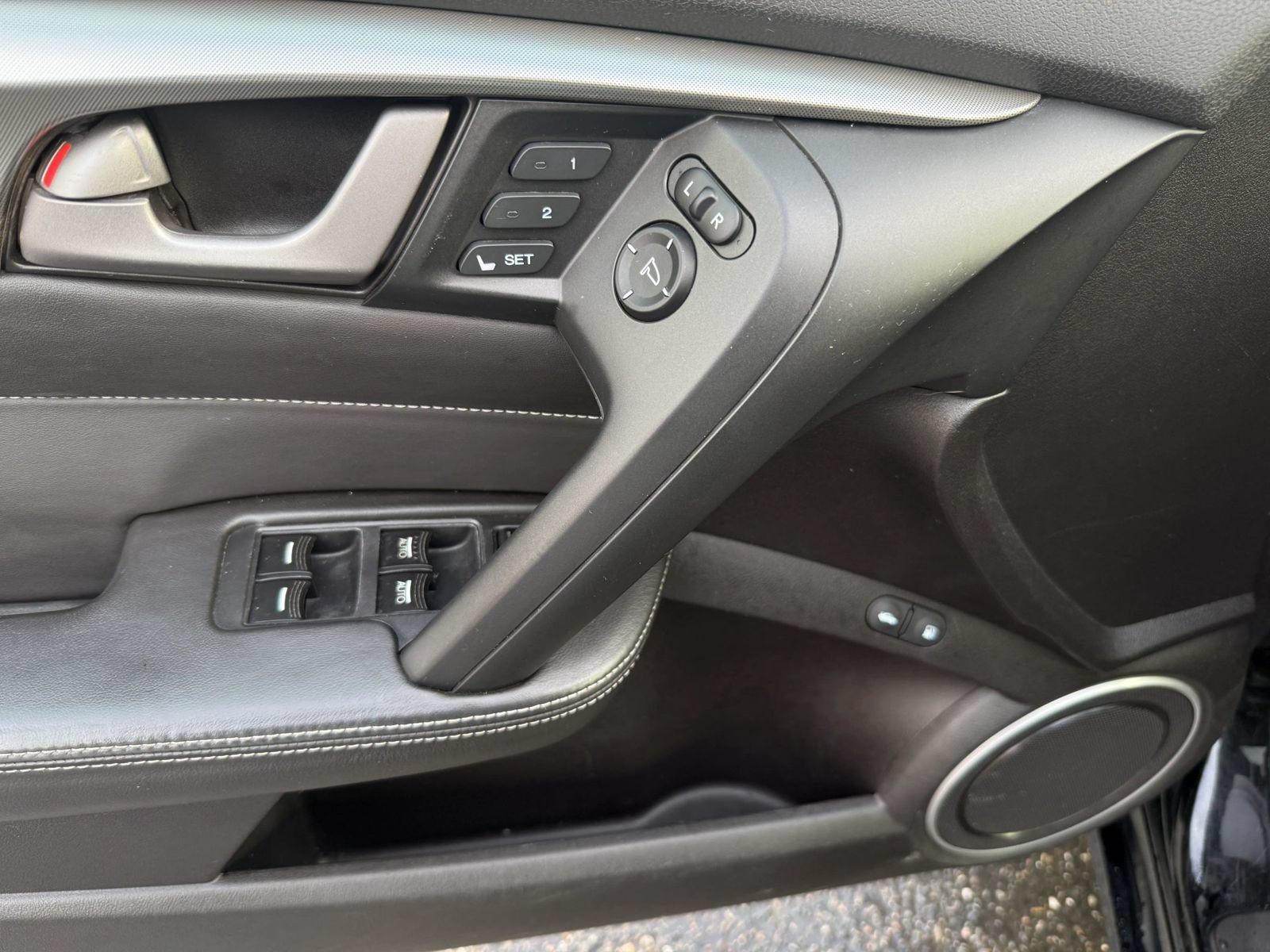 Used 2010 Acura TL SH-AWD image 31