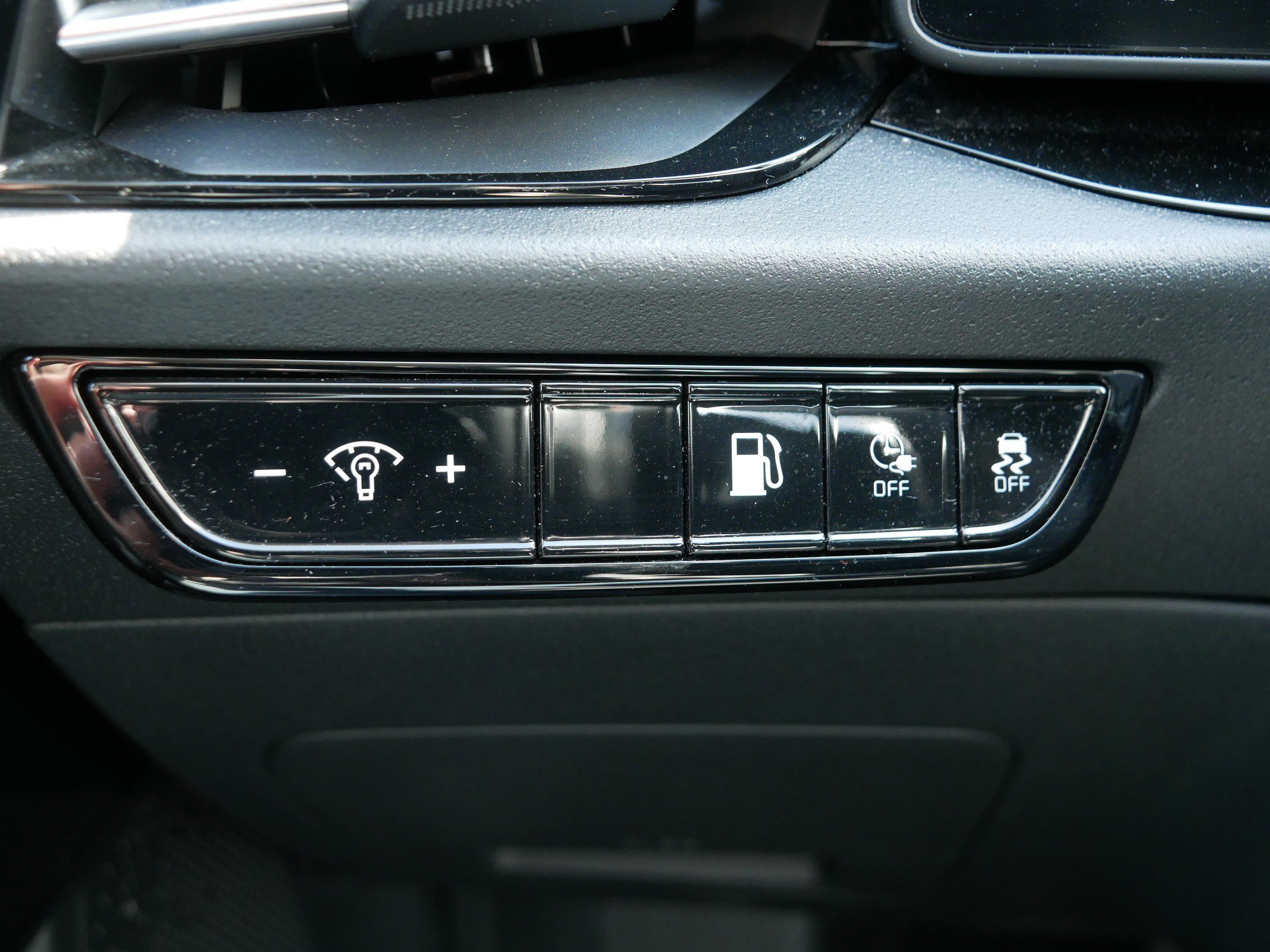 Certified 2023 Kia Niro EX w/ EX Cold Weather Package image 26