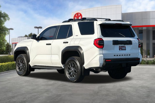 Certified 2025 Toyota 4Runner SR5 AWD/4WD image 7