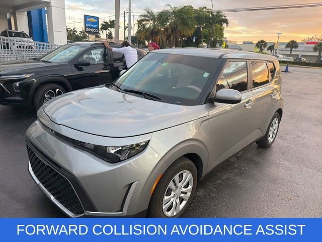 Used 2024 Kia Soul LX image 3