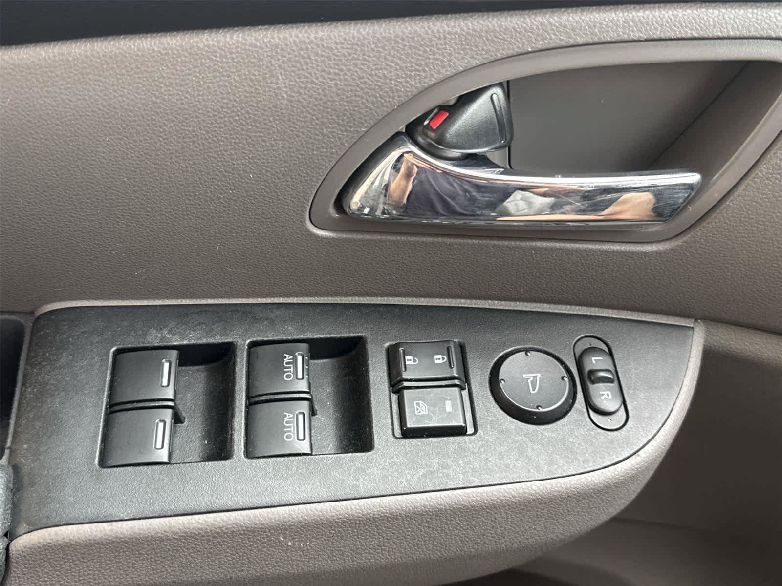 Used 2016 Honda Odyssey EX-L image 18