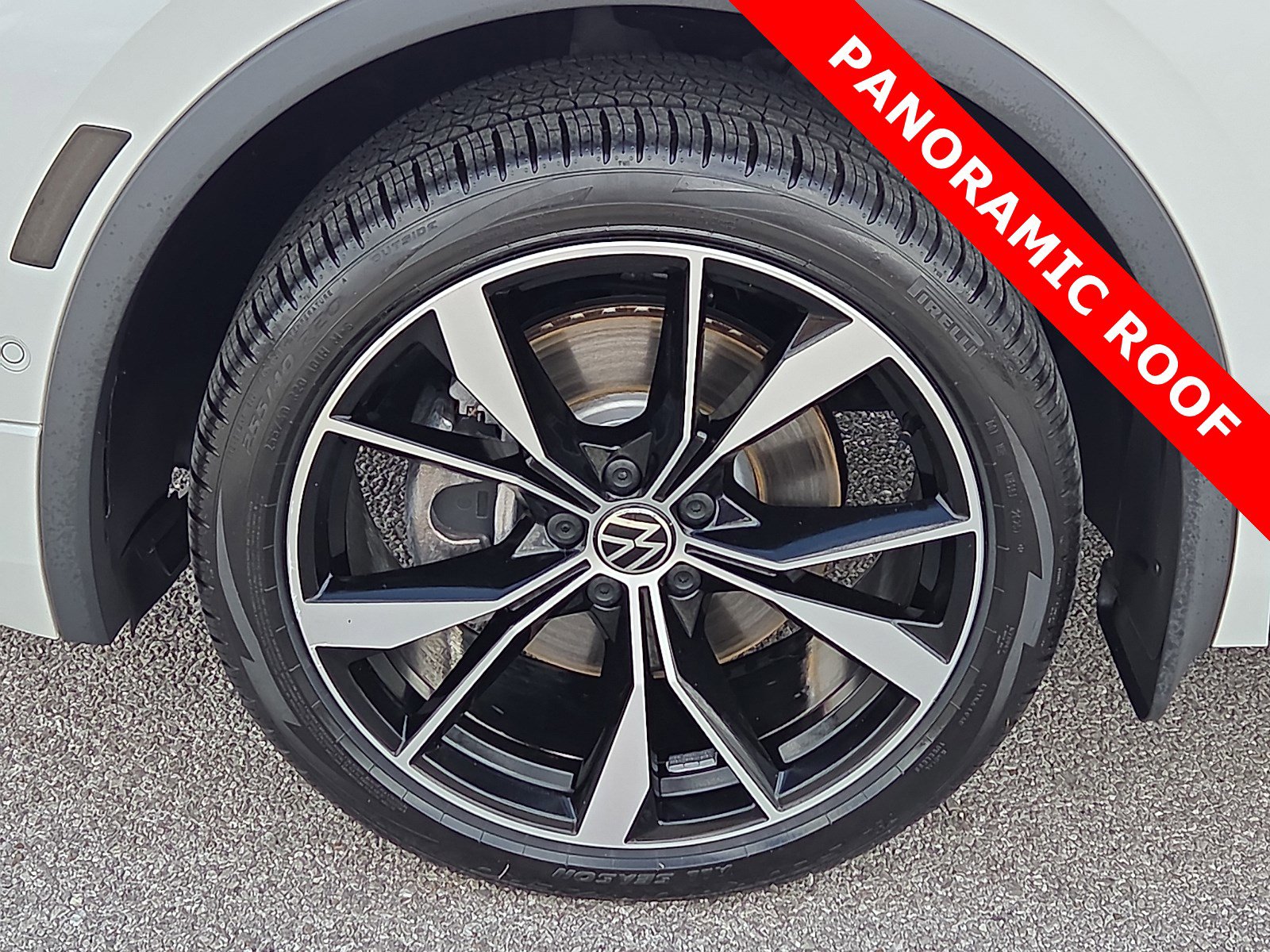 Used 2023 Volkswagen Tiguan SEL R-Line image 7