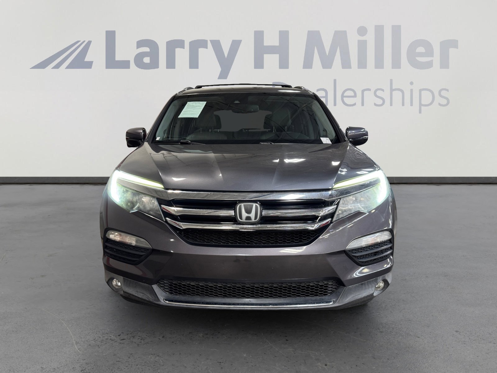 Used 2018 Honda Pilot Touring image 8