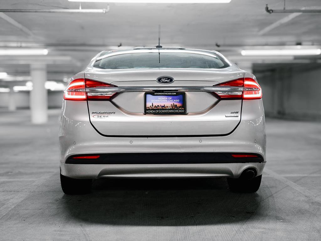 Used 2017 Ford Fusion SE w/ Fusion SE Technology Package image 8