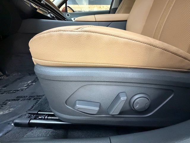 Used 2025 Hyundai Sonata Limited FWD image 31