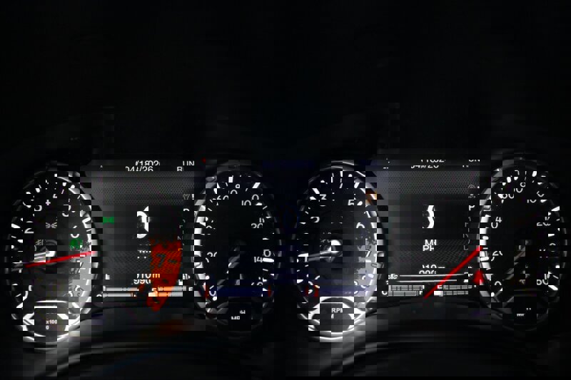 Used 2017 Jeep Renegade Altitude AWD/4WD image 7