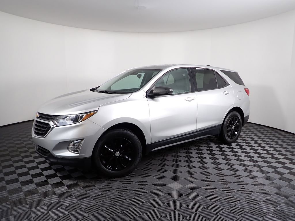 Used 2019 Chevrolet Equinox LS w/ LS Convenience Package image 8