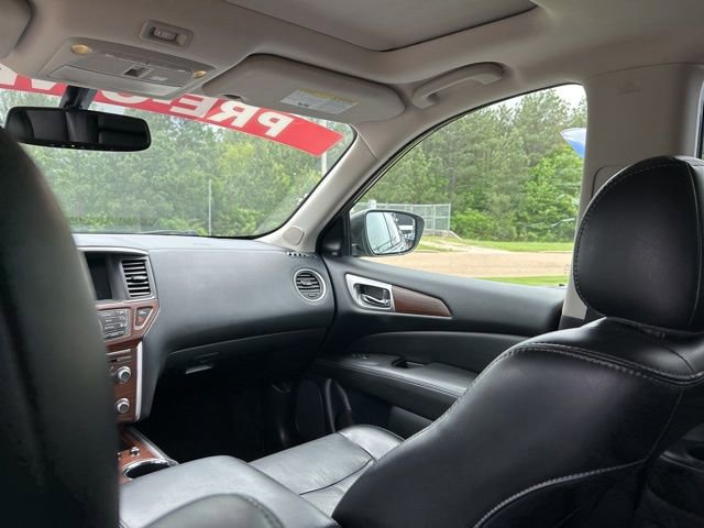 Used 2020 Nissan Pathfinder Platinum FWD image 42