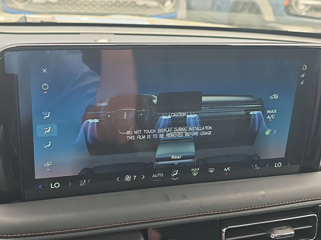Used 2025 Lincoln Aviator Reserve w/ Equipment Group 201A AWD/4WD image 25