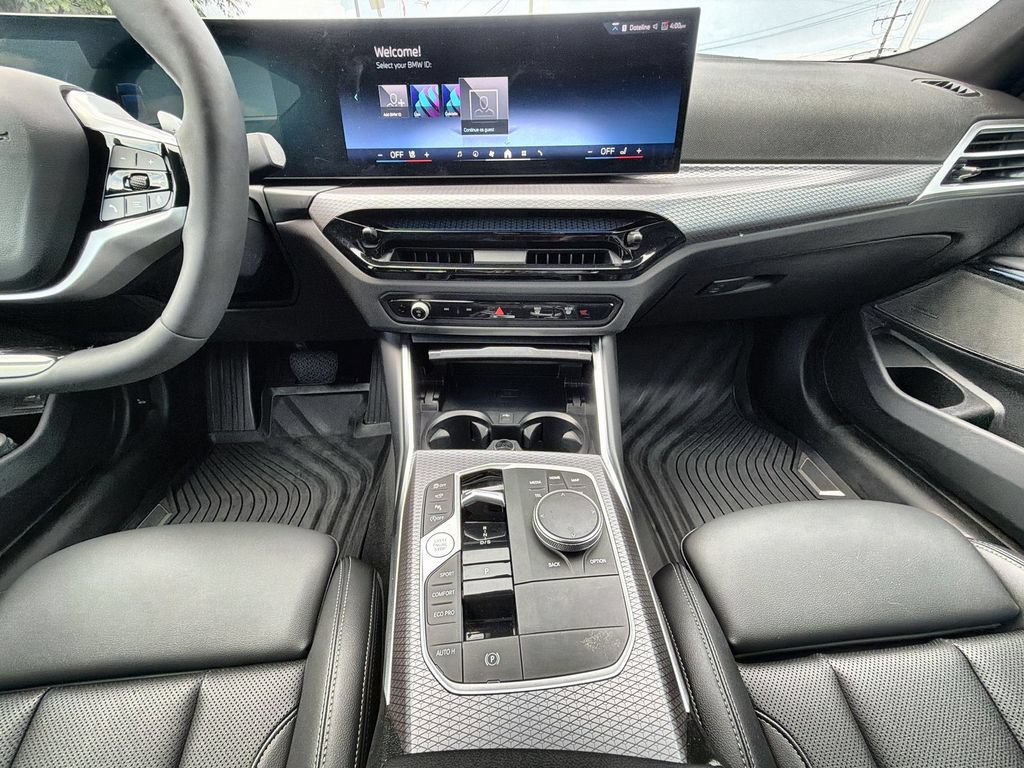 Used 2026 BMW 330i xDrive Sedan w/ Premium Package AWD/4WD image 24