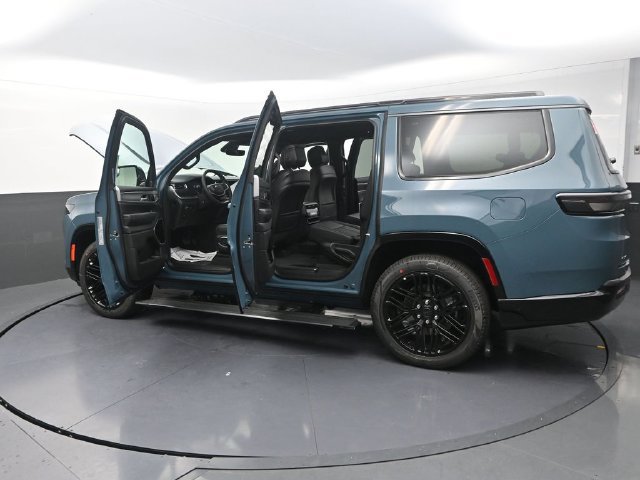 New 2026 Jeep Grand Wagoneer Limited AWD/4WD image 33