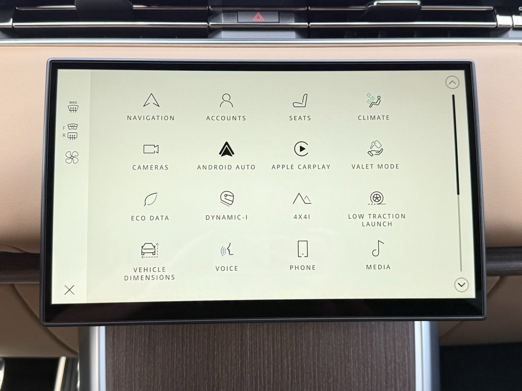 New 2025 Land Rover Range Rover SE image 24