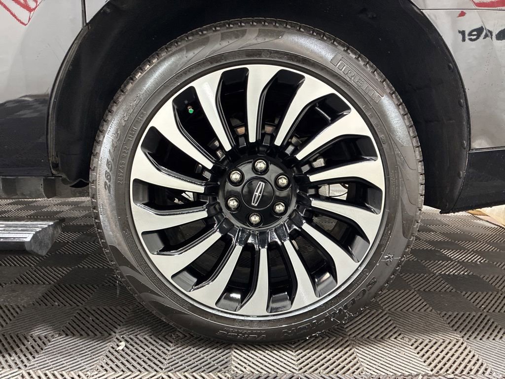 Used 2023 Lincoln Navigator L Black Label AWD/4WD image 34