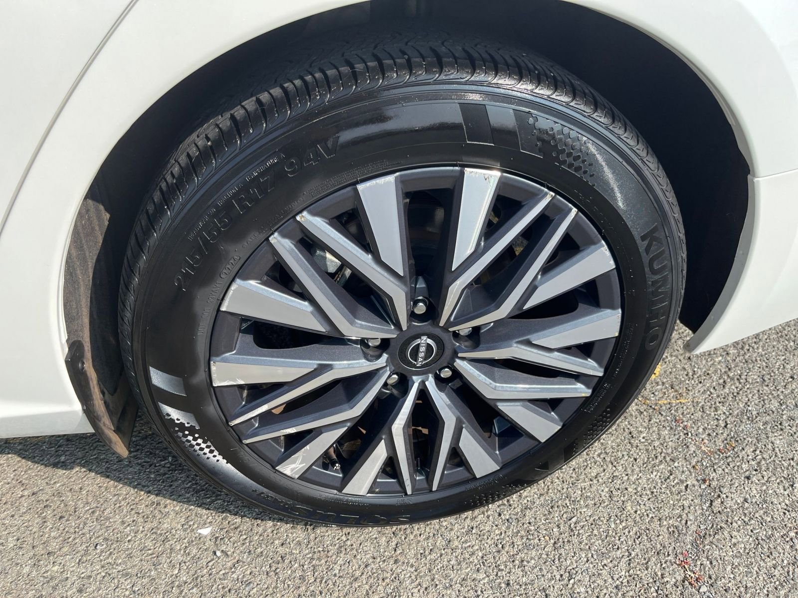 Used 2024 Nissan Altima 2.5 SV image 28