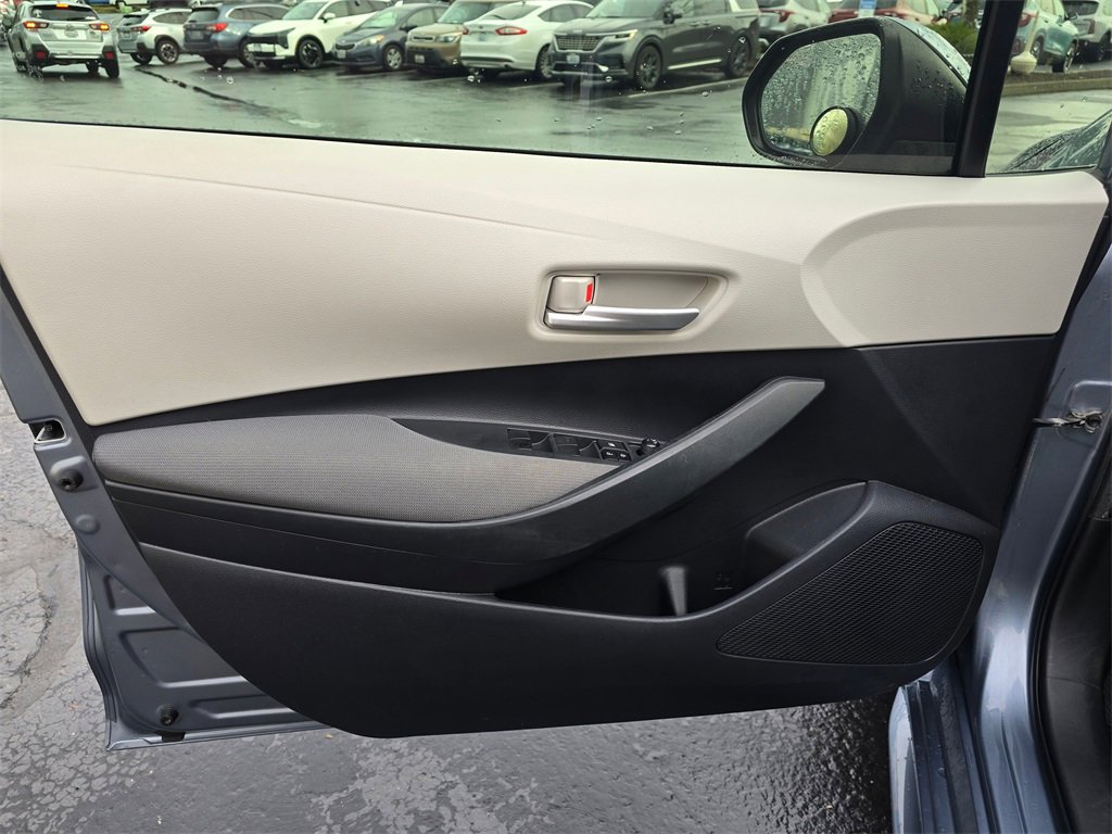 Used 2021 Toyota Corolla LE image 7