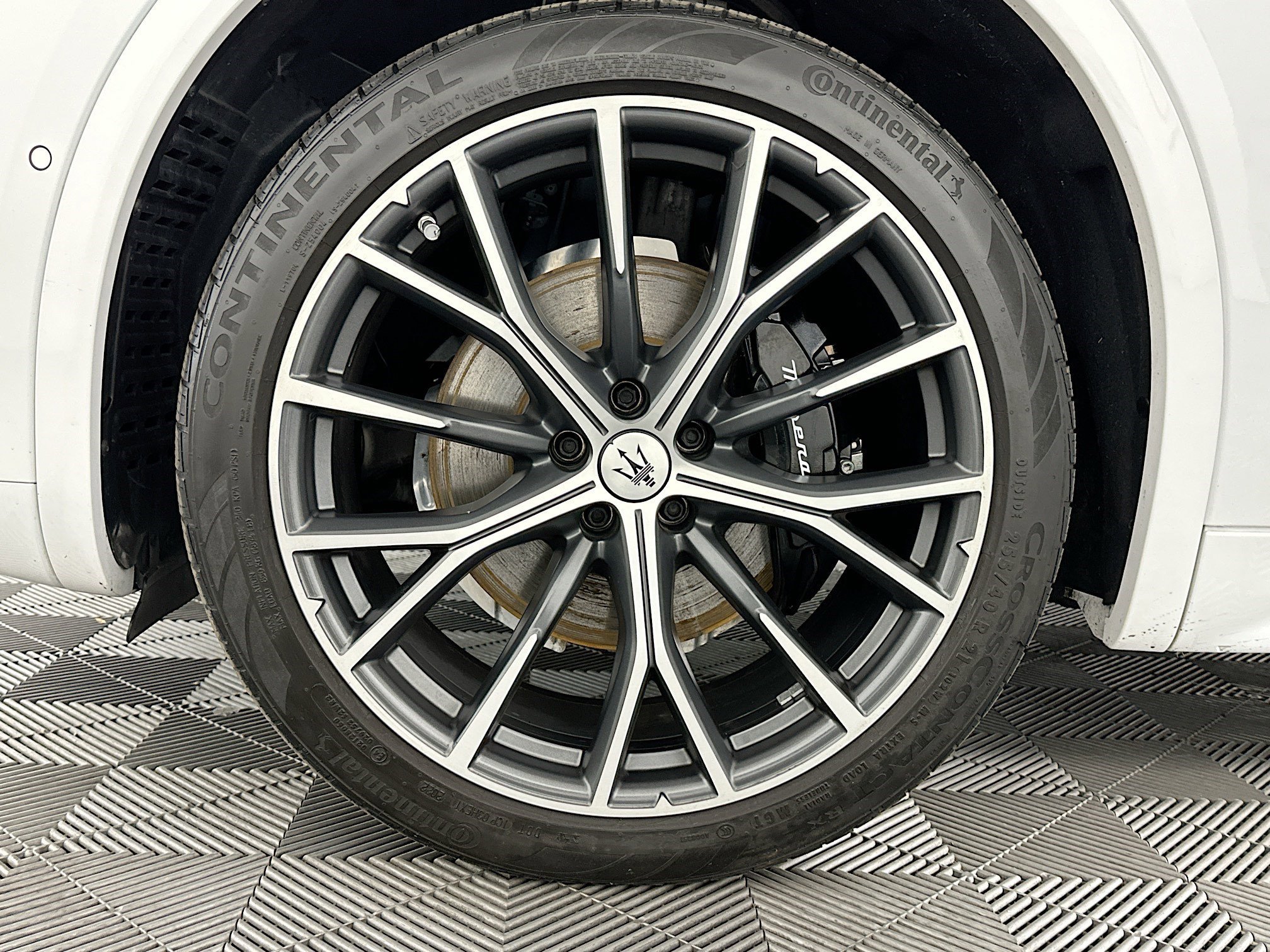 Used 2023 Maserati Grecale Modena image 35