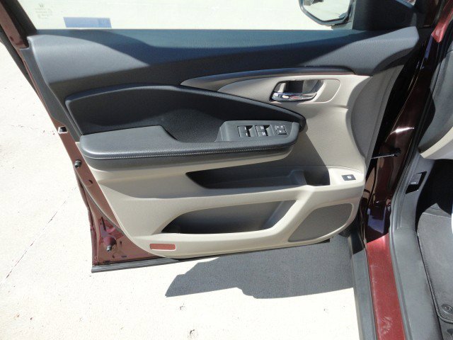 Used 2019 Honda Pilot EX image 3