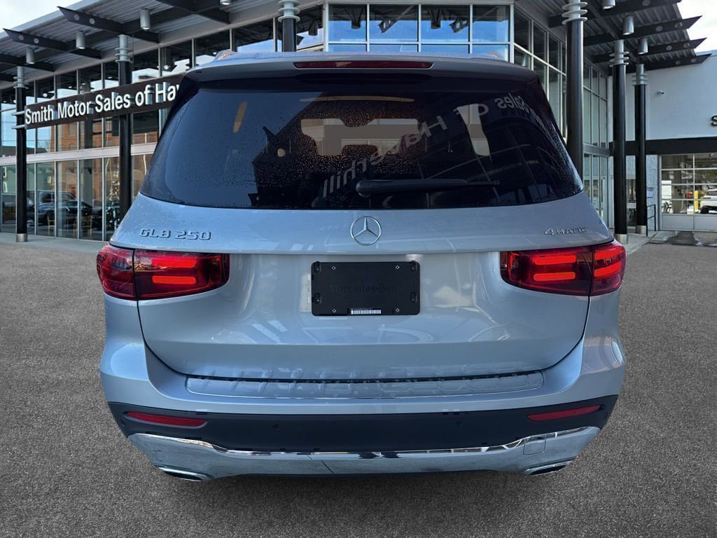 Certified 2026 Mercedes-Benz GLB 250 4MATIC image 7
