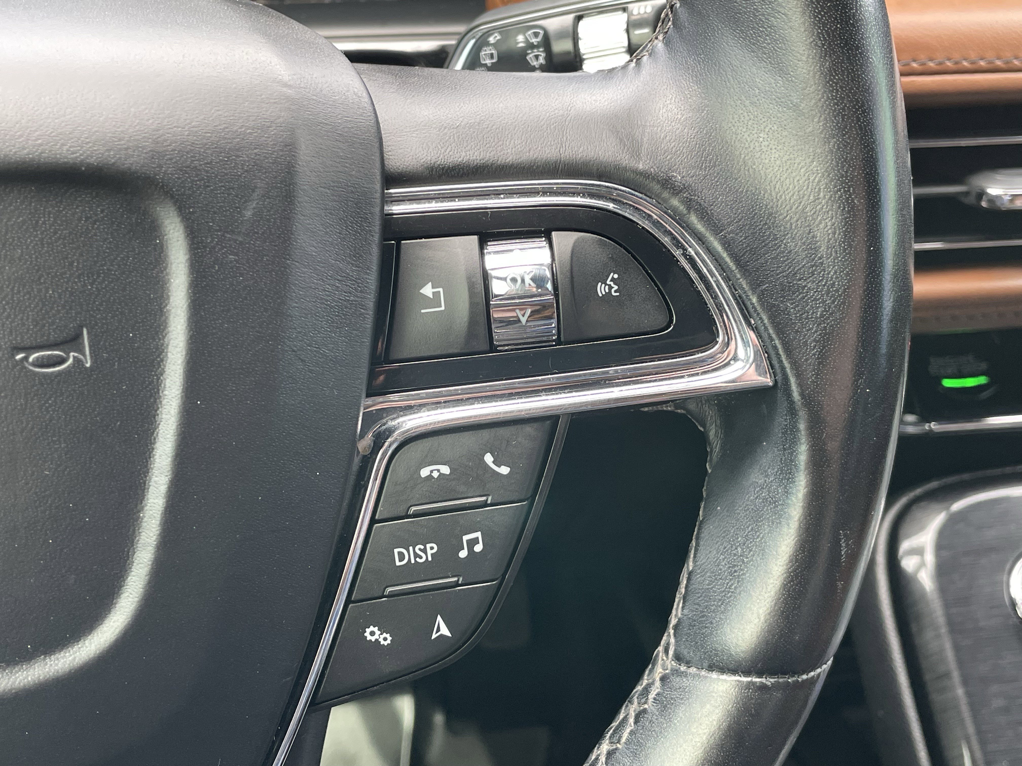 Used 2023 Lincoln Nautilus Reserve w/ Equipment Group 201A image 20