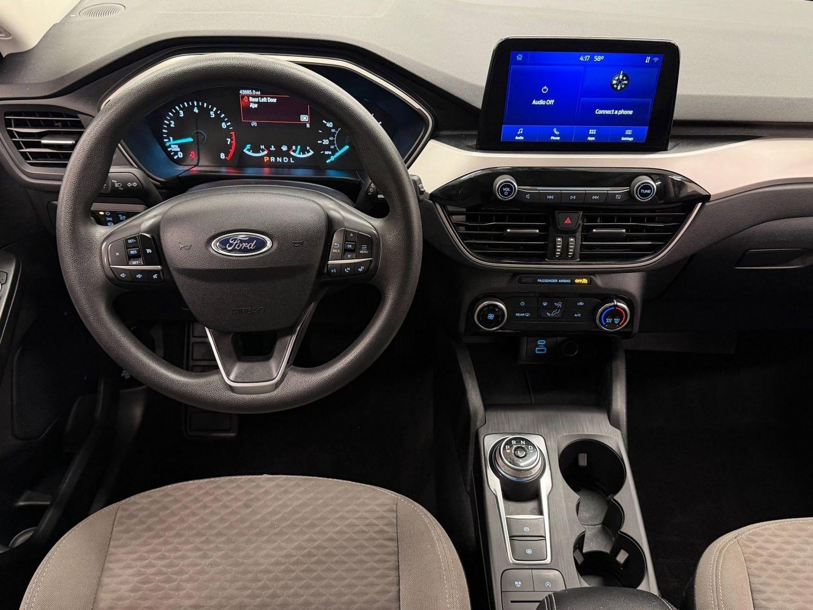 Used 2022 Ford Escape SE image 20