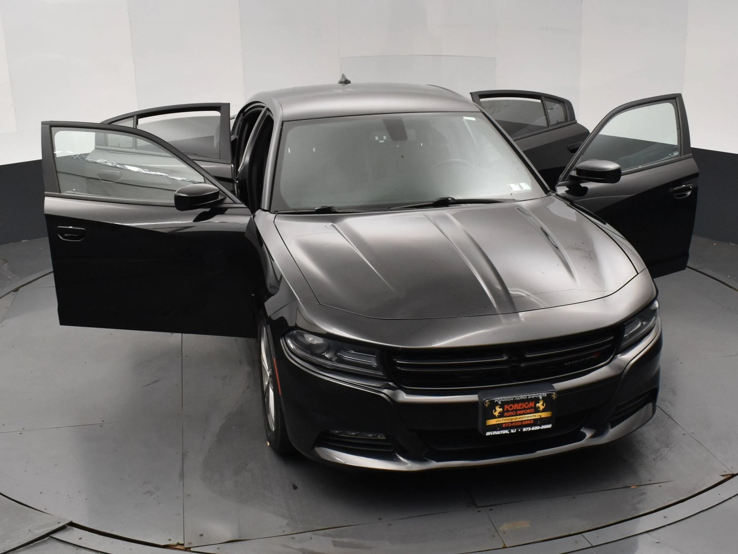Used 2020 Dodge Charger SXT AWD/4WD image 10