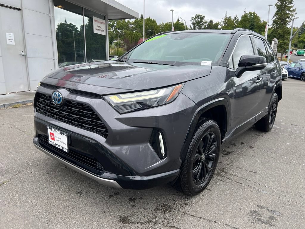 Used 2022 Toyota RAV4 XSE AWD/4WD image 8