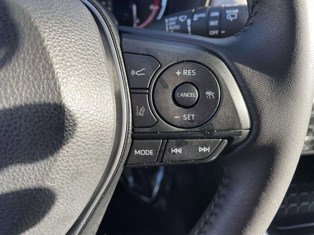 Used 2024 Toyota RAV4 XLE w/ Convenience Package image 35