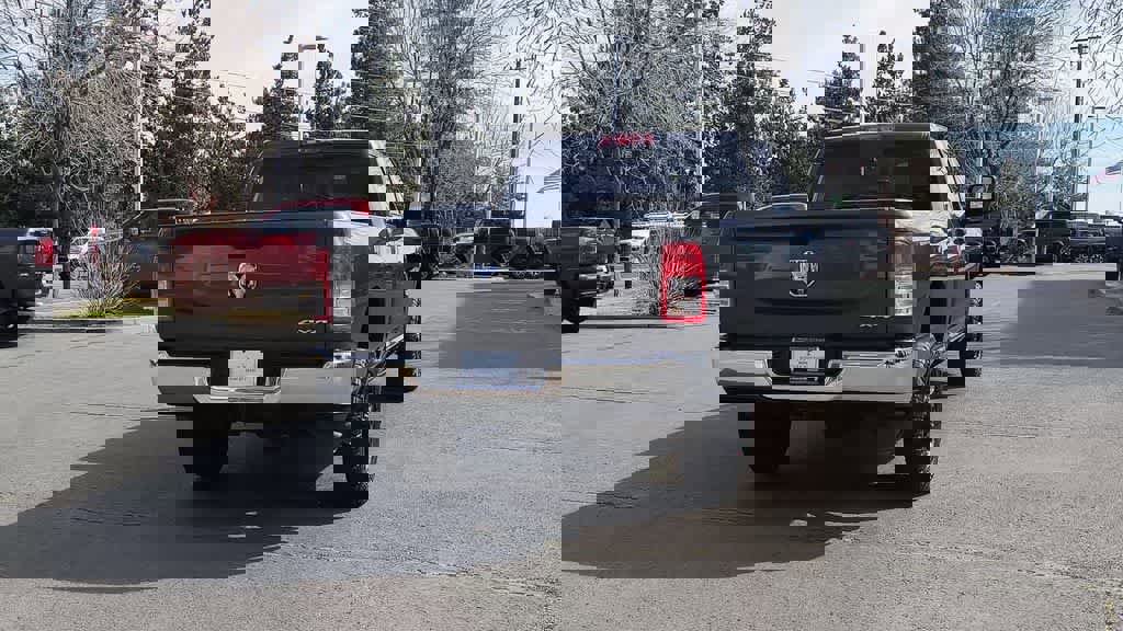 Used 2024 RAM 2500 Tradesman w/ Chrome Appearance Group image 8