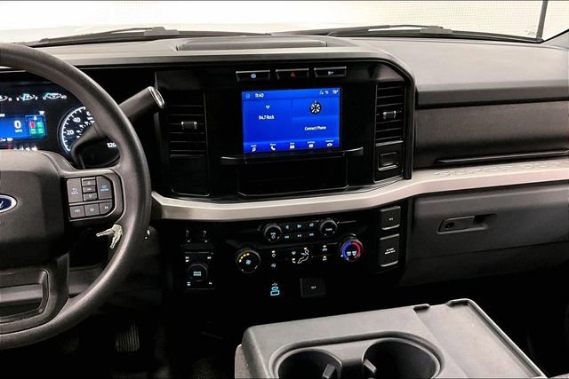 Used 2023 Ford F350 XLT image 7