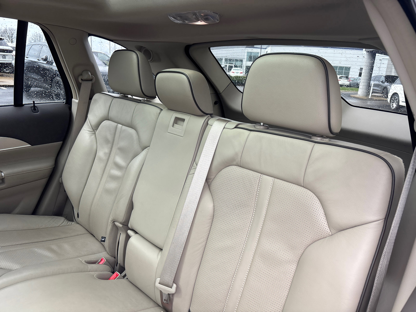 Used 2013 Lincoln MKX FWD image 25