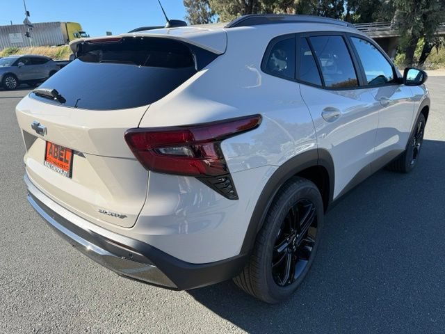 New 2026 Chevrolet Trax ACTIV w/ Sunroof Package FWD image 6