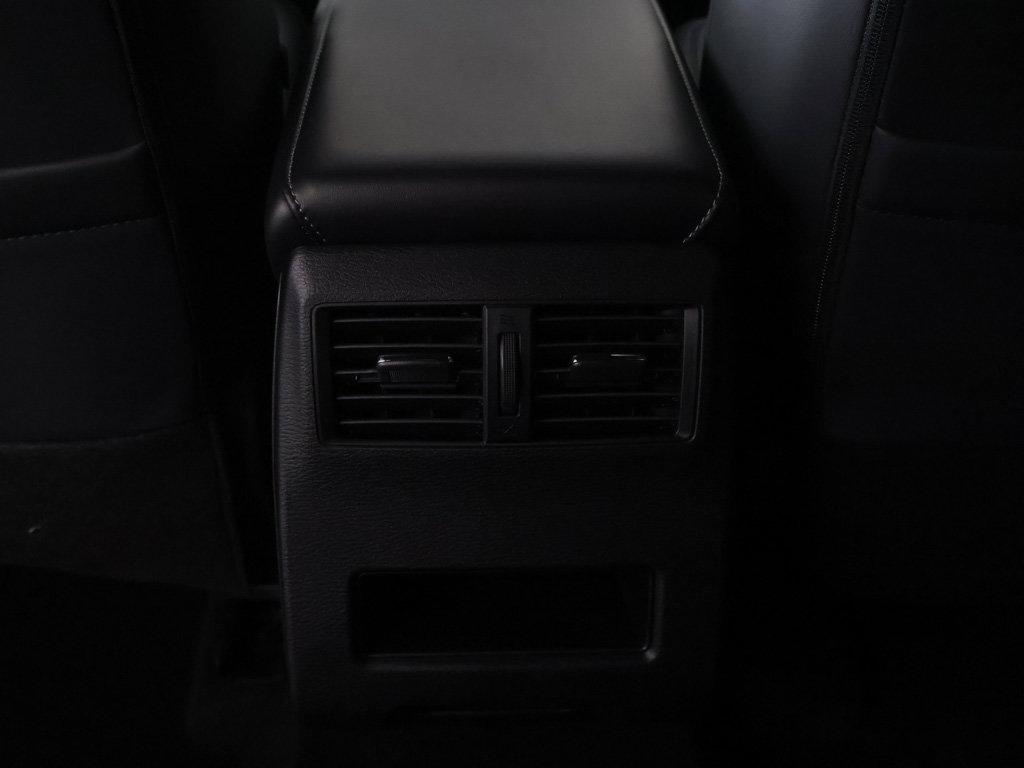 New 2026 Mitsubishi Outlander LE AWD/4WD image 42