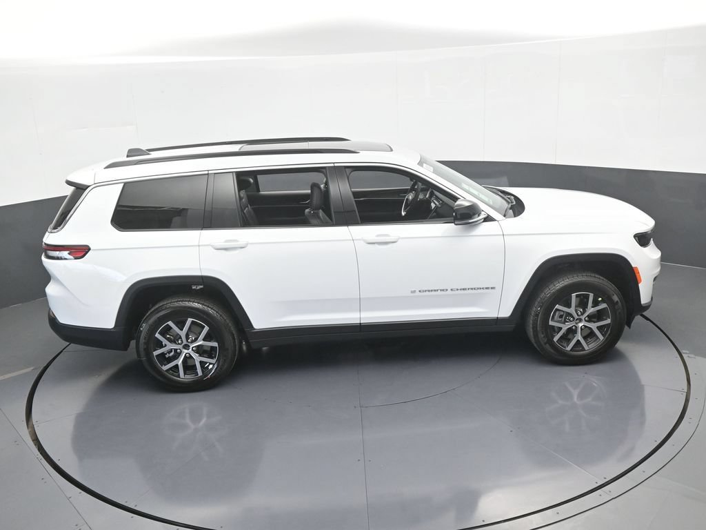 Used 2025 Jeep Grand Cherokee L Limited RWD image 49