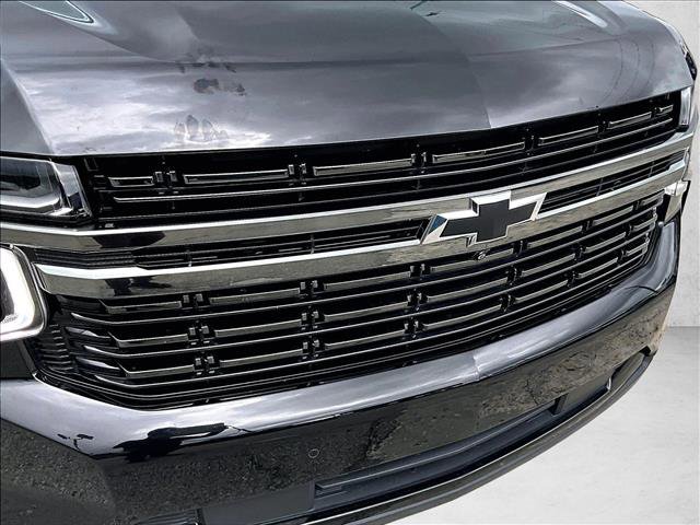 Used 2022 Chevrolet Suburban RST w/ Sport Performance Package AWD/4WD image 30
