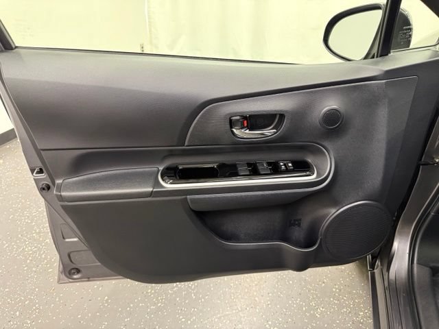 Used 2016 Toyota Prius C Two FWD image 11