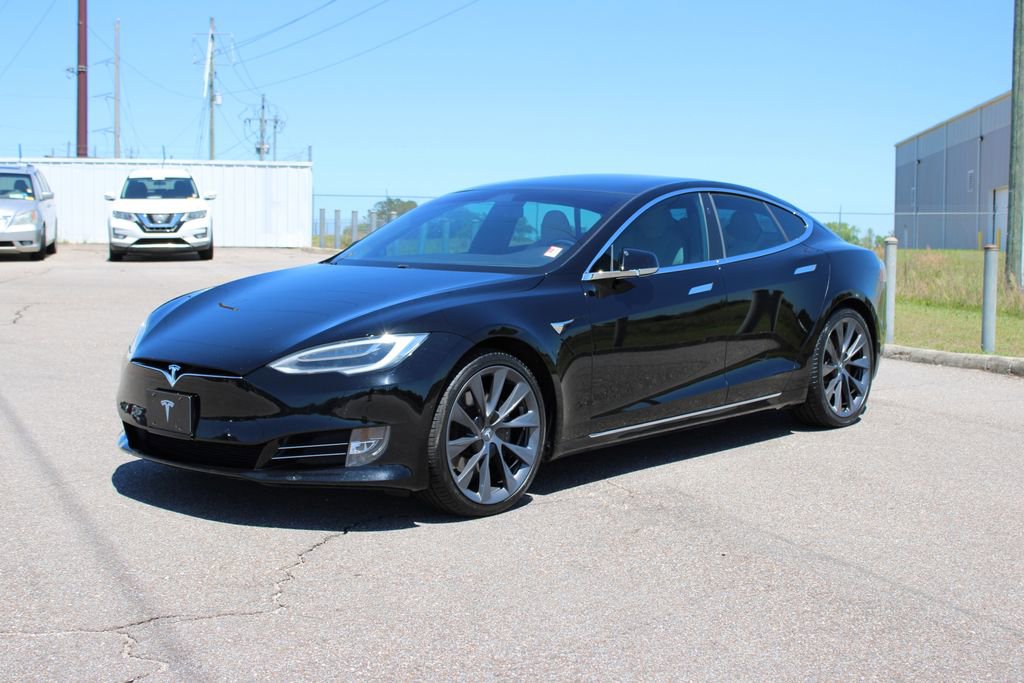 Used 2020 Tesla Model S Long Range Plus image 2