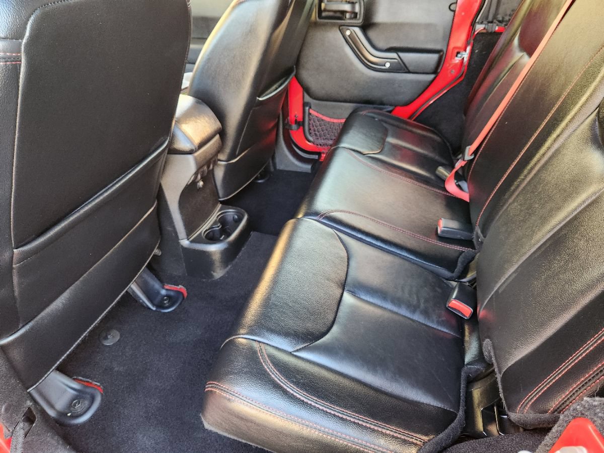Used 2017 Jeep Wrangler Unlimited Rubicon AWD/4WD image 48